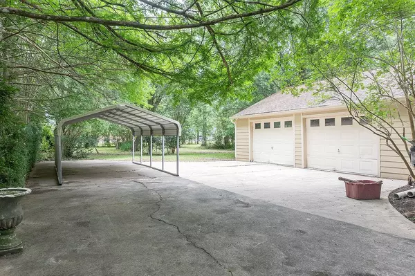 Sour Lake, TX 77659,334 Pinehurst Dr