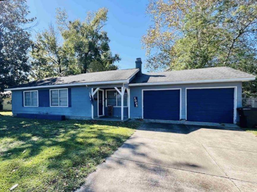 1005 Lamar, Vidor, TX 77662