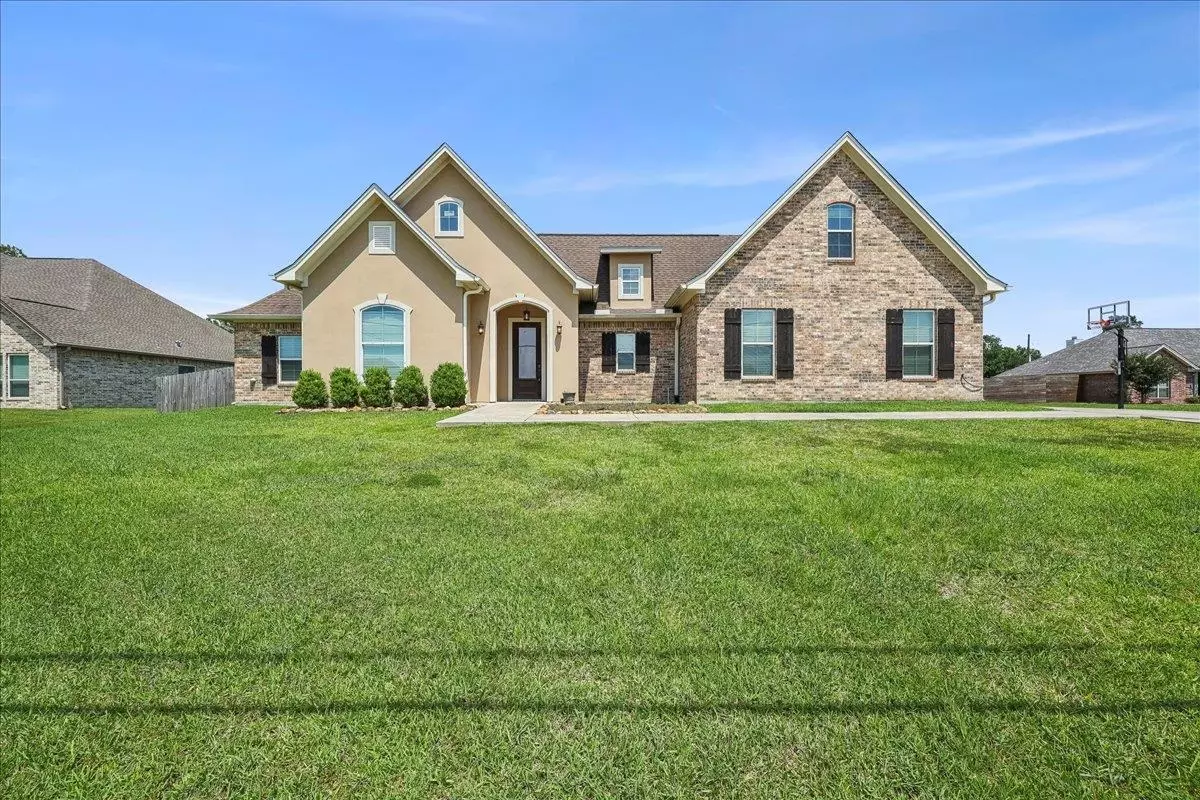 Bridge City, TX 77611,145 COLONIAL ESTATES DR