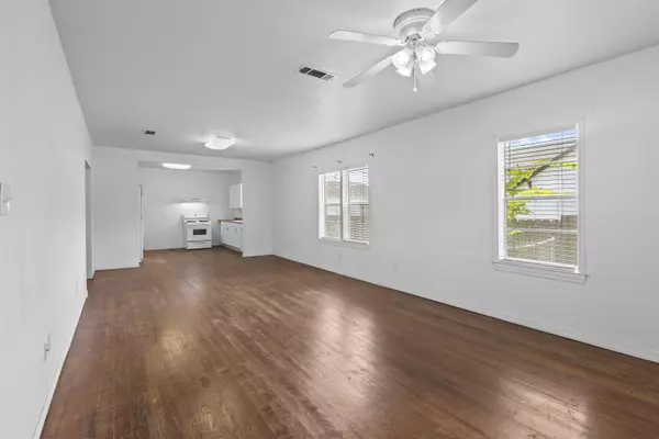 Nederland, TX 77627,815 N 14th St