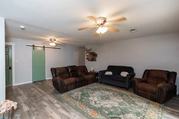 Vidor, TX 77662,410 Creekwood