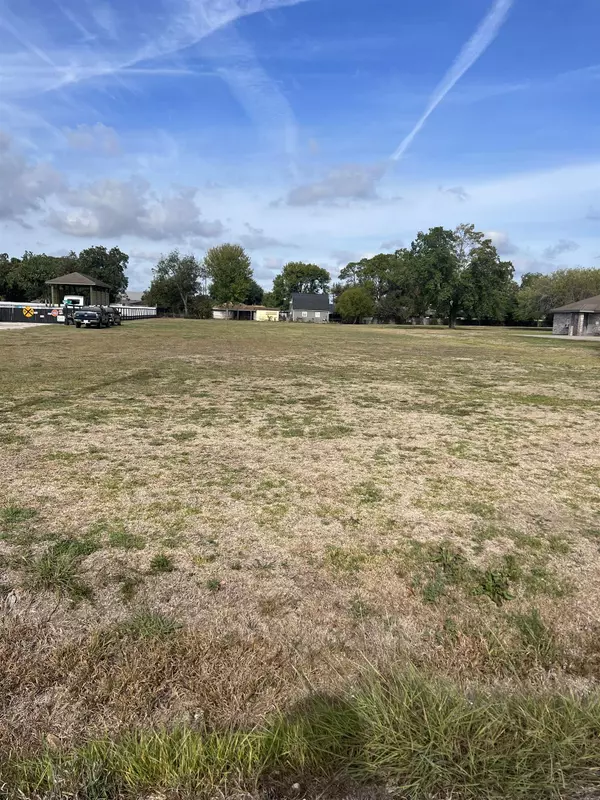 Groves, TX 77619,0000 GARNER AVE