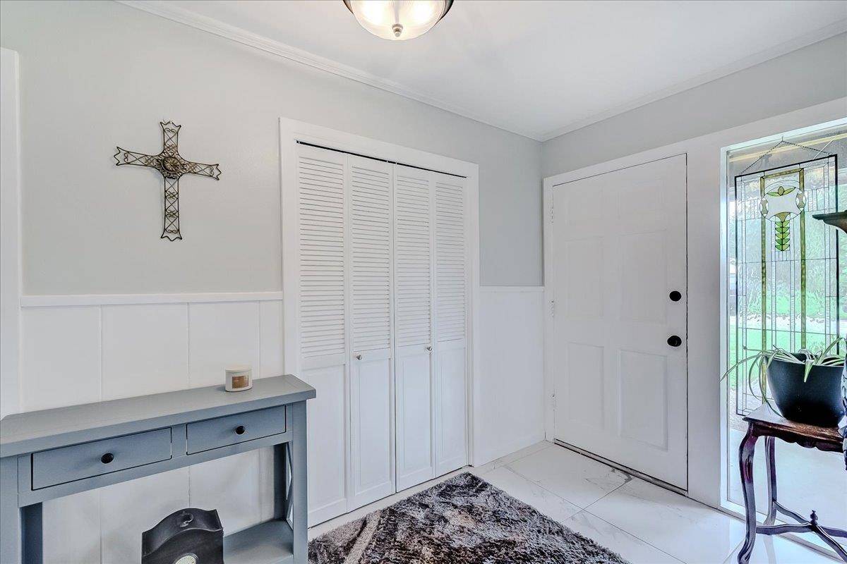 Orange, TX 77630,10 Knotty Pine Ln.