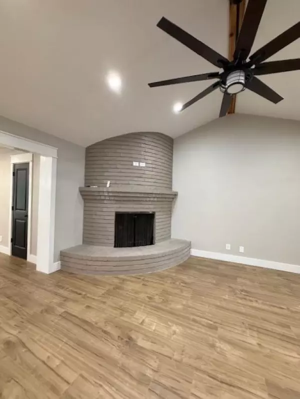 Port Neches, TX 77651,674 Meadowgreen