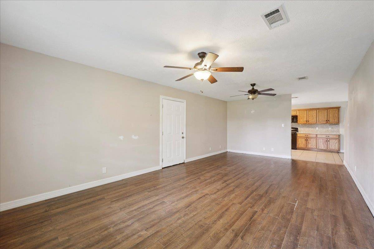 Orange, TX 77632-6367,7960 Wade Rd