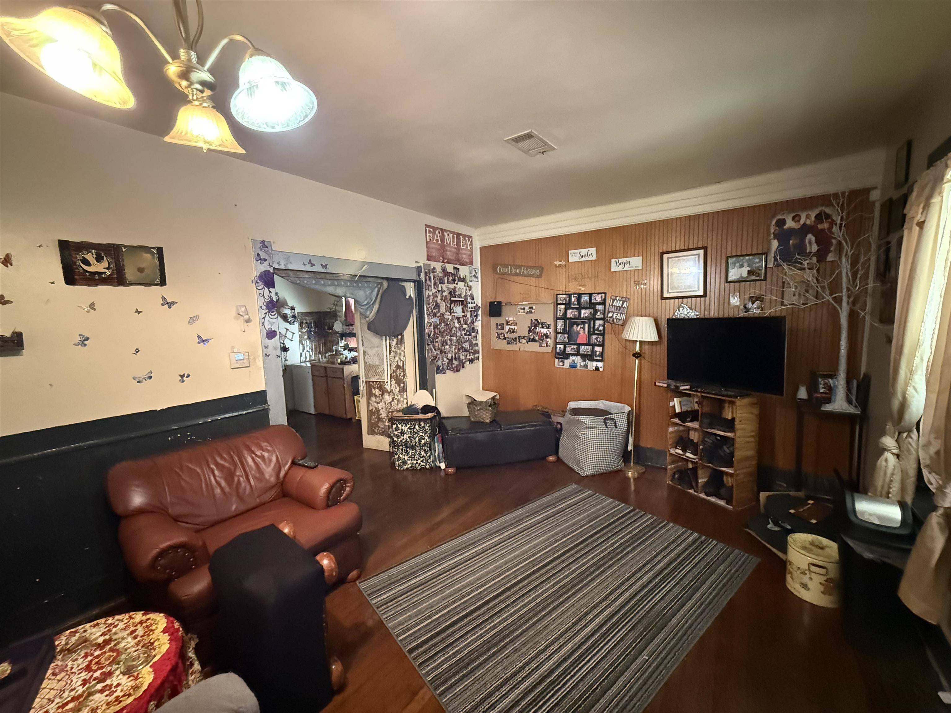 Beaumont, TX 77701,2283 Hazel