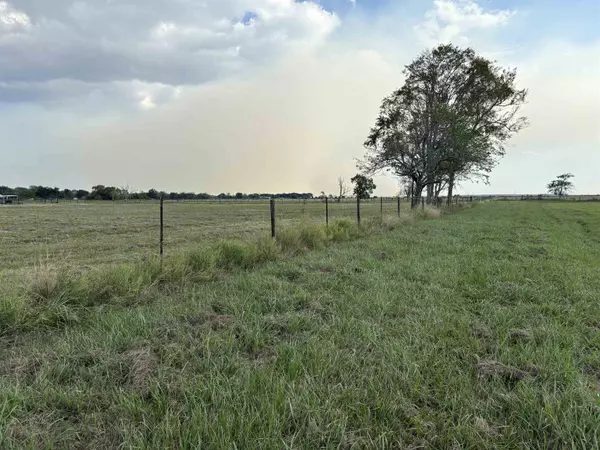 Nome, TX 77713,4282 Thompson Road