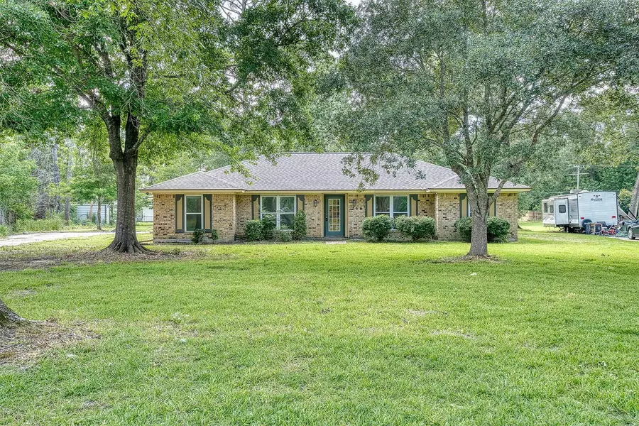 246 Pinevale Way, Sour Lake, TX 77659