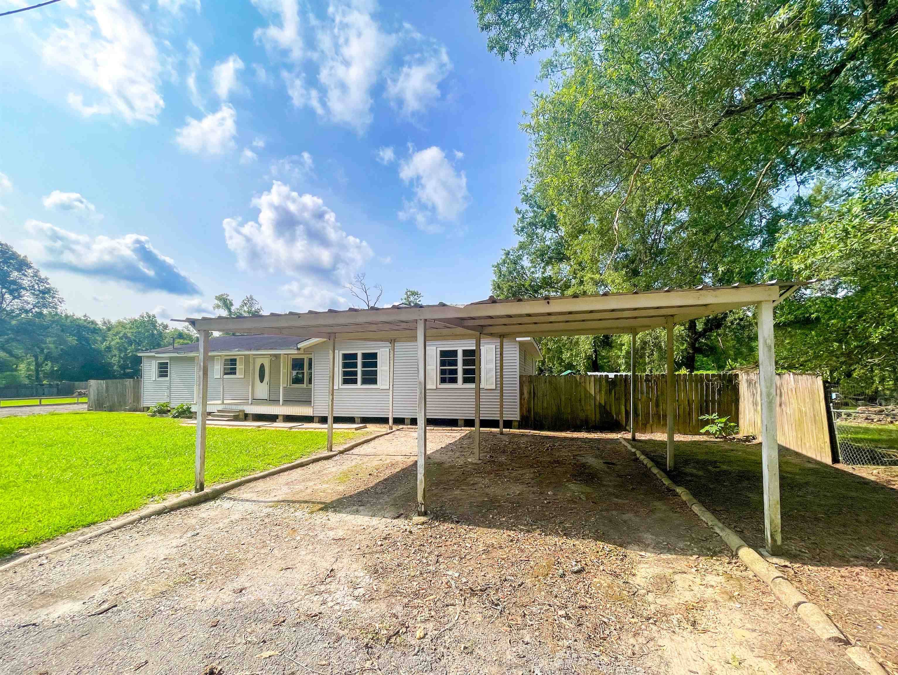 Vidor, TX 77662,1510 S Timberlane