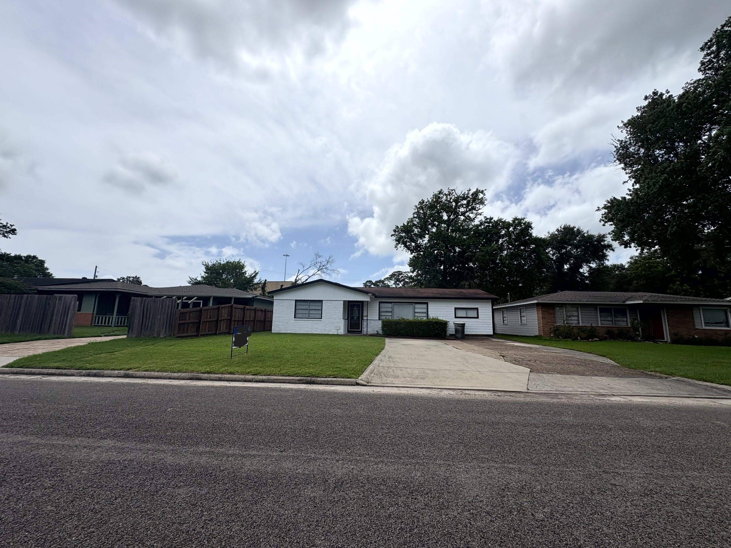 Beaumont, TX 77708,5115 Allen Dr