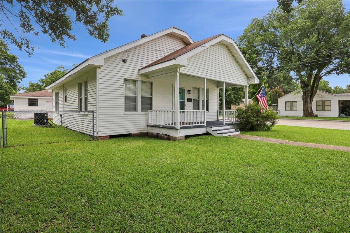 Nederland, TX 77627,2700 Avenue D