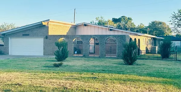 Beaumont, TX 77705,1895 Lucille