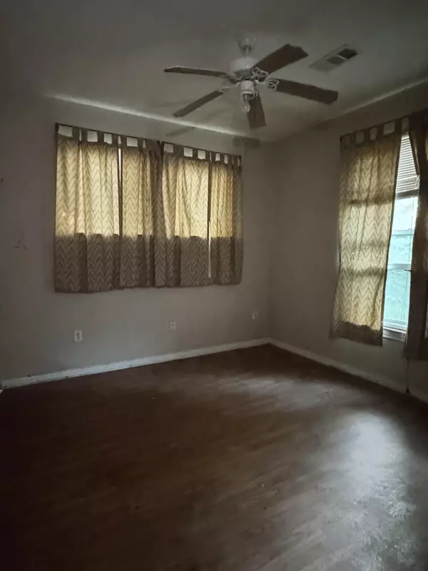 China, TX 77613,320 W Railroad Ave