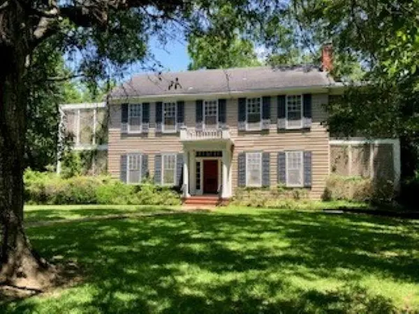 Beaumont, TX 77707,109 W CALDWOOD