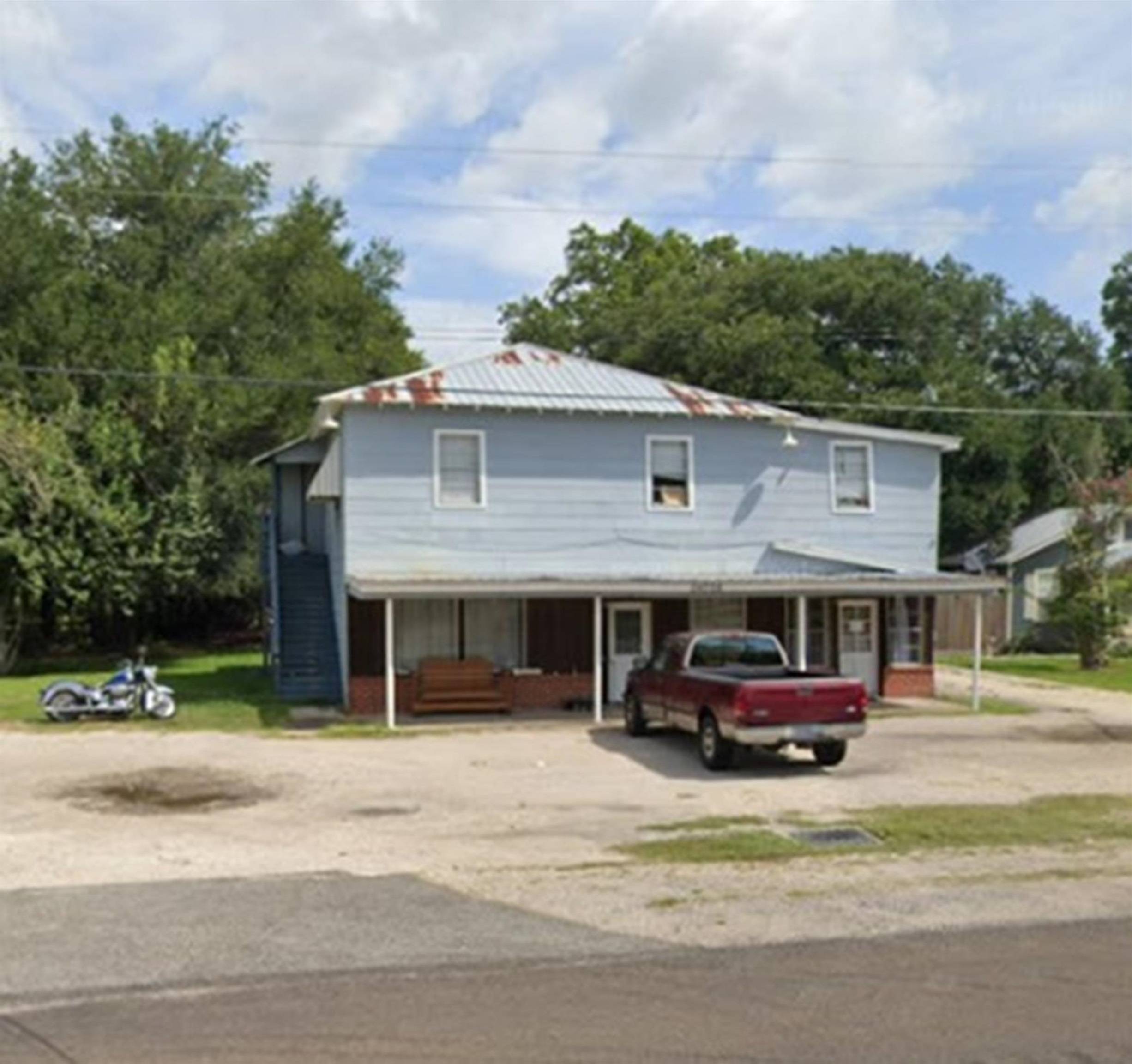 24708 Hwy 124, Hamshire, TX 77662