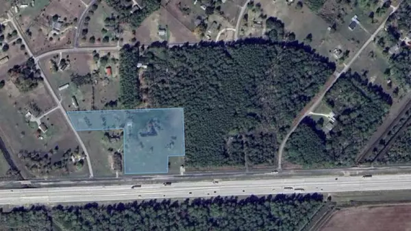 13935 Santa Fe Trail, Hamshire, TX 77622