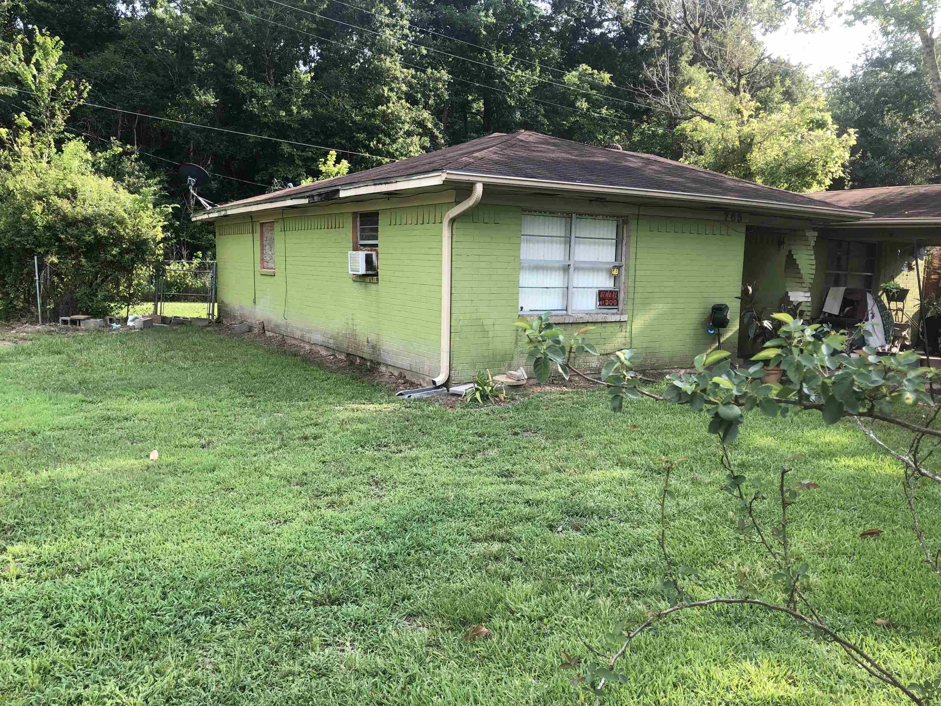 Sour Lake, TX 77659-3845,765 W Herring Street