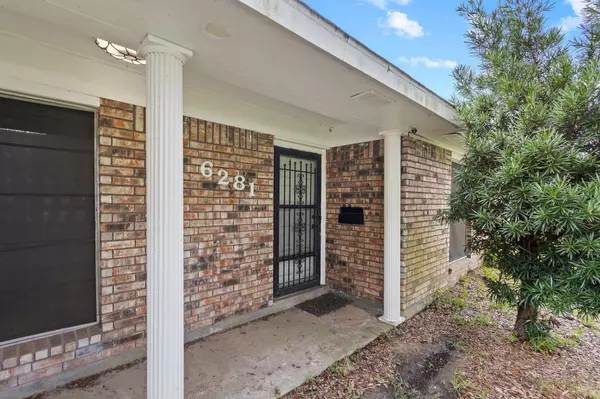 Groves, TX 77619,6281 25th St