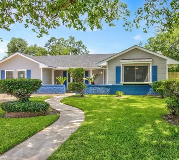 308 Camellia, Orange, TX 77630