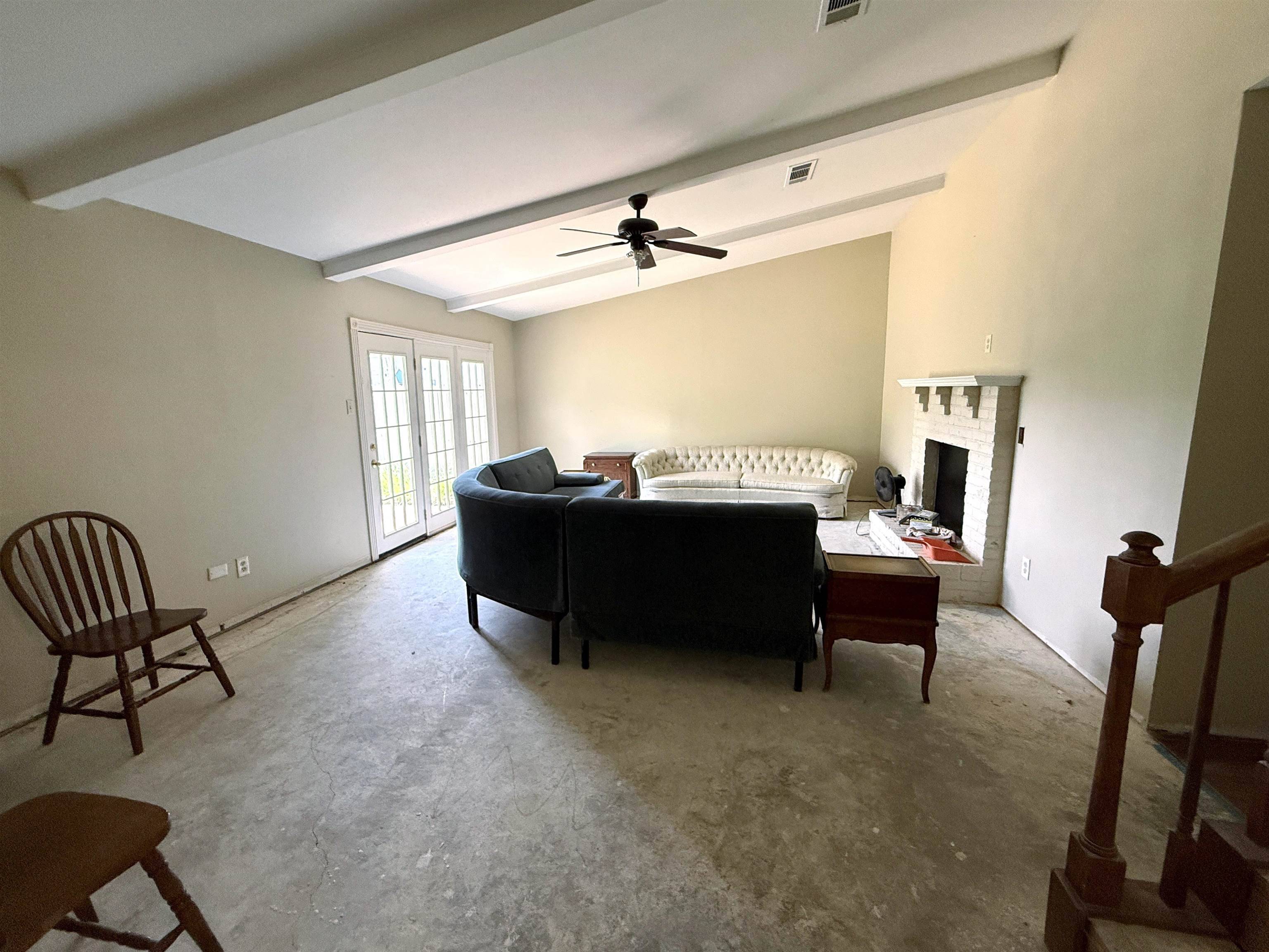 Beaumont, TX 77707,445 Longmeadow