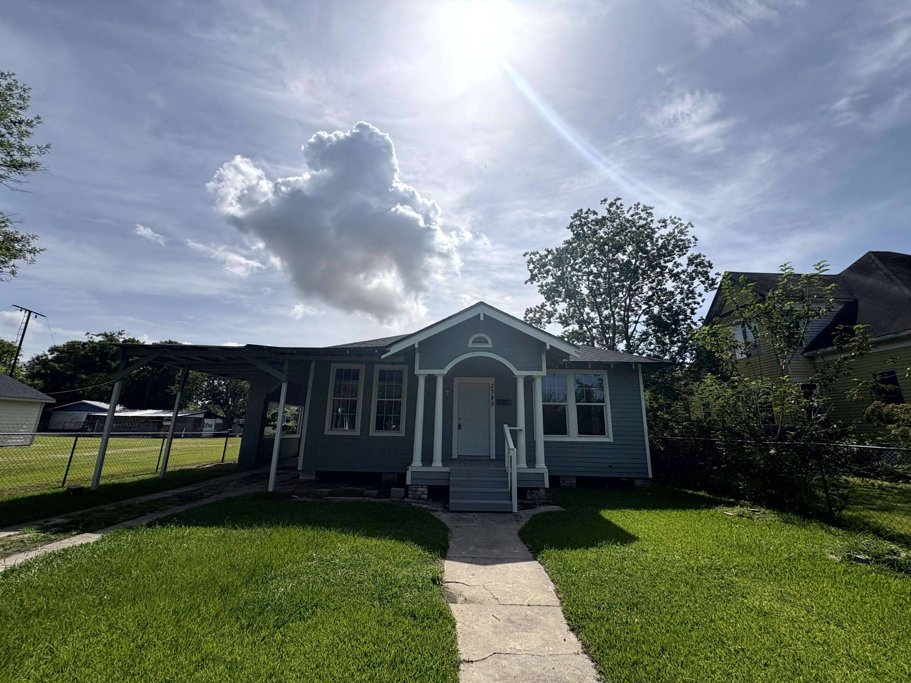 Beaumont, TX 77701,2385 Neches Street