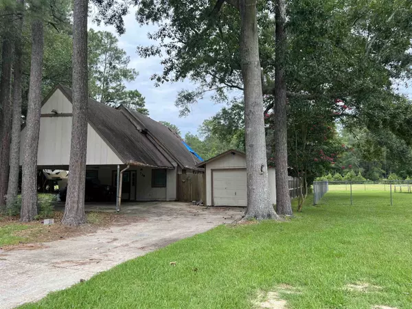 Village Mills, TX 77663,718 E Wildwood