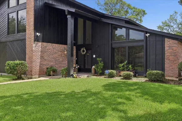 Beaumont, TX 77706,5955 Bicentennial Ln