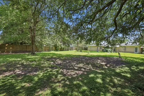 Orange, TX 77632,1336 BEAGLE RD