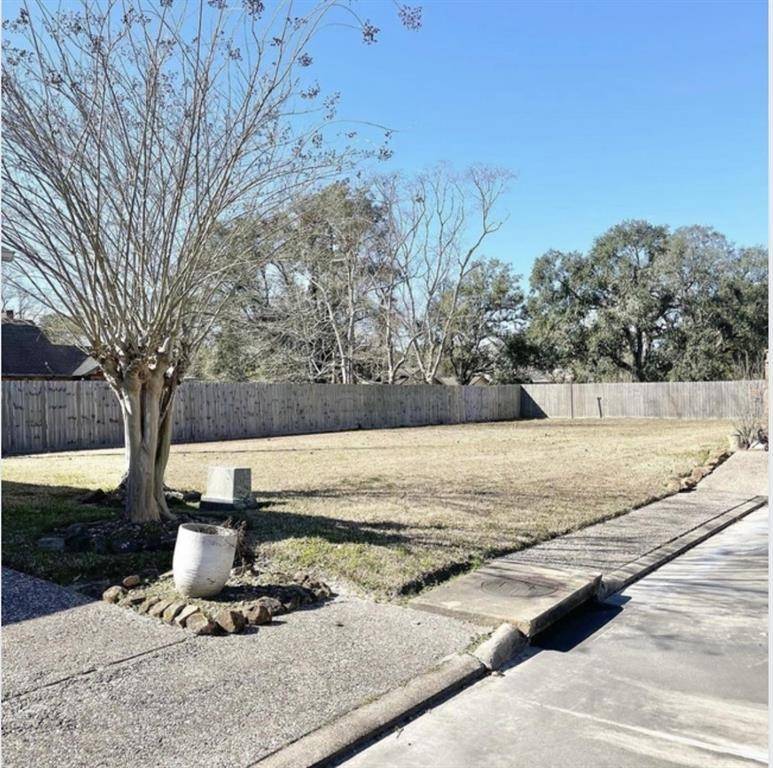 Orange, TX 77630,6 Regency Place