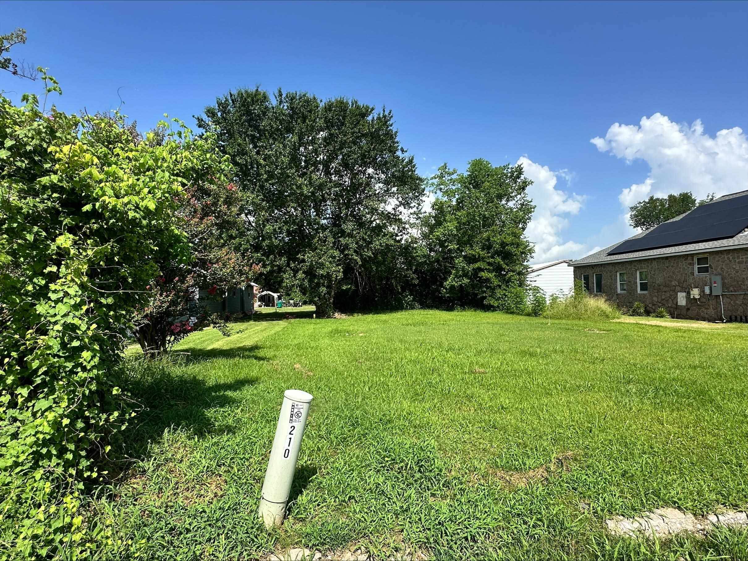 Orange, TX 77630,208 College St.