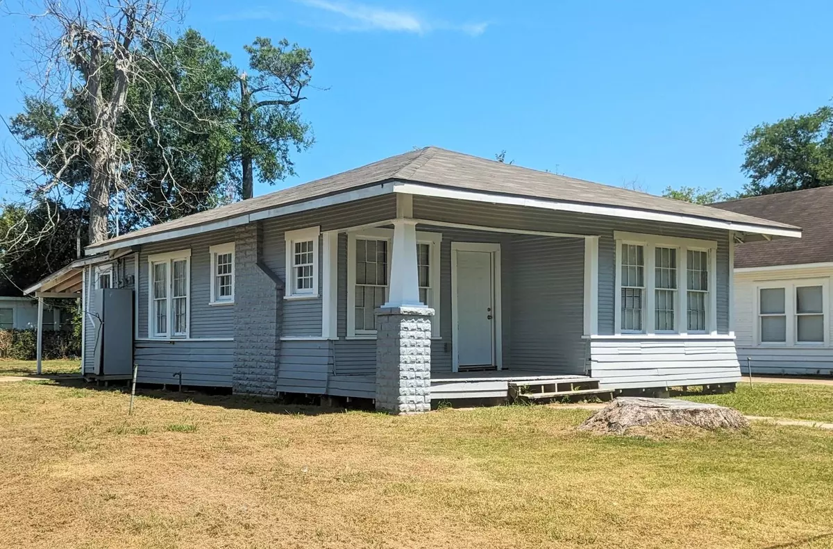 Orange, TX 77630,1012 13th St