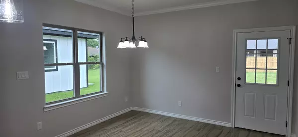 Groves, TX 77619,6538 Washington St