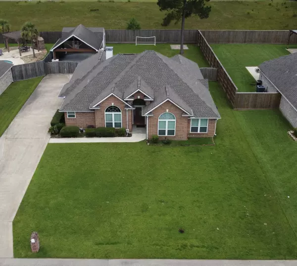 6275 Jenny Ln, Lumberton, TX 77657