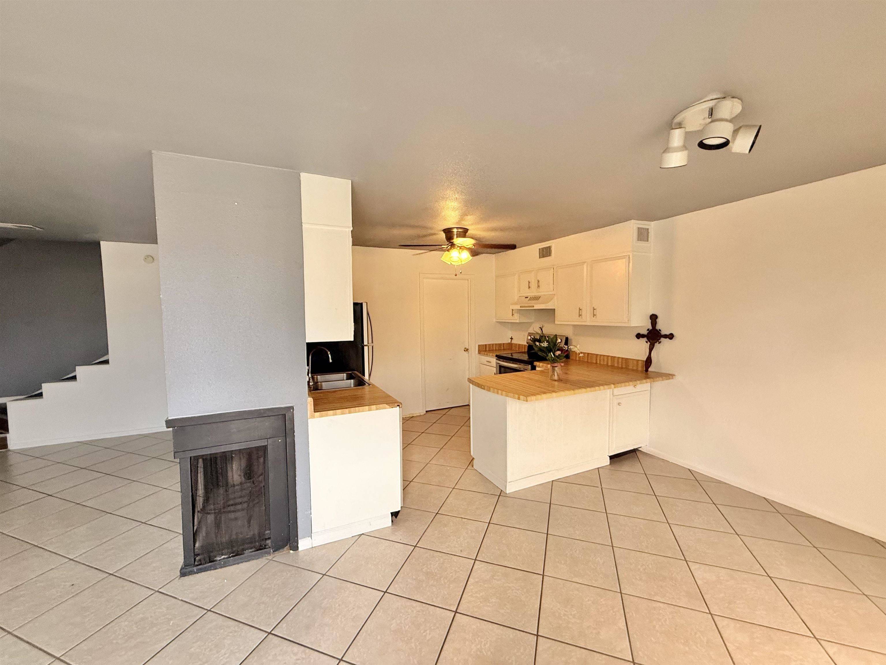 Beaumont, TX 77707,5915 Fairmeadow