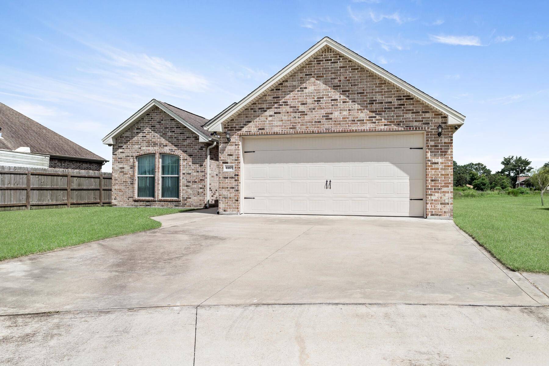 Orange, TX 77630,4403 Persimmon Circle