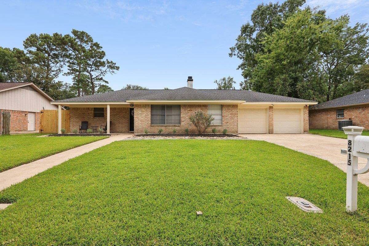 8215 Shiloh Dr, Beaumont, TX 77706