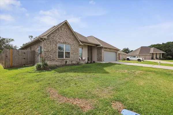 Bridge City, TX 77611-1416,213 Zachary Ln