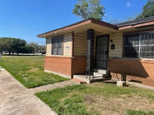 255 Oakland, Beaumont, TX 77701