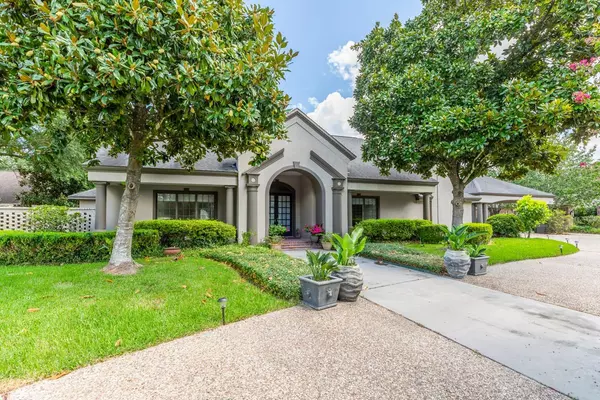 12 Bayou Bend, Beaumont, TX 77706