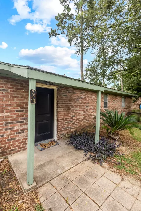 Orange, TX 77632-7500,7654 Alice St.