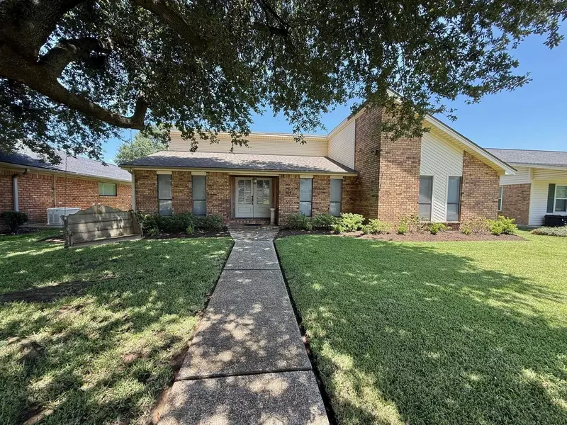 814 Texas Ave, Port Neches, TX 77651