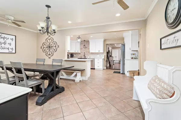 Kirbyville, TX 75956,312 E Pine St
