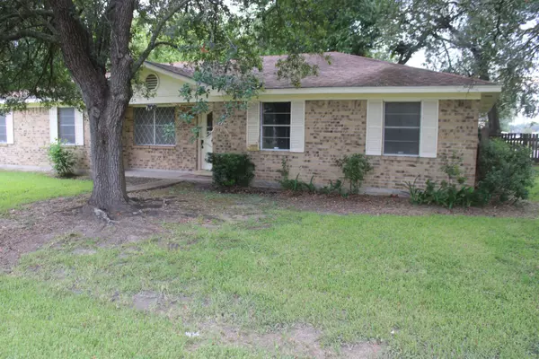 Winnie, TX 77665,708 1st Street