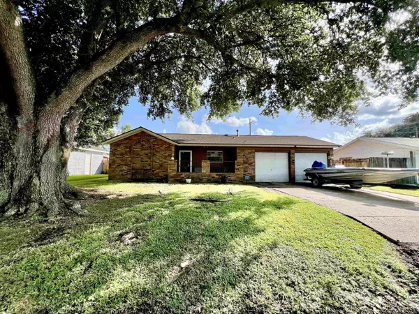 616 S 2 1/2, Nederland, TX 77627