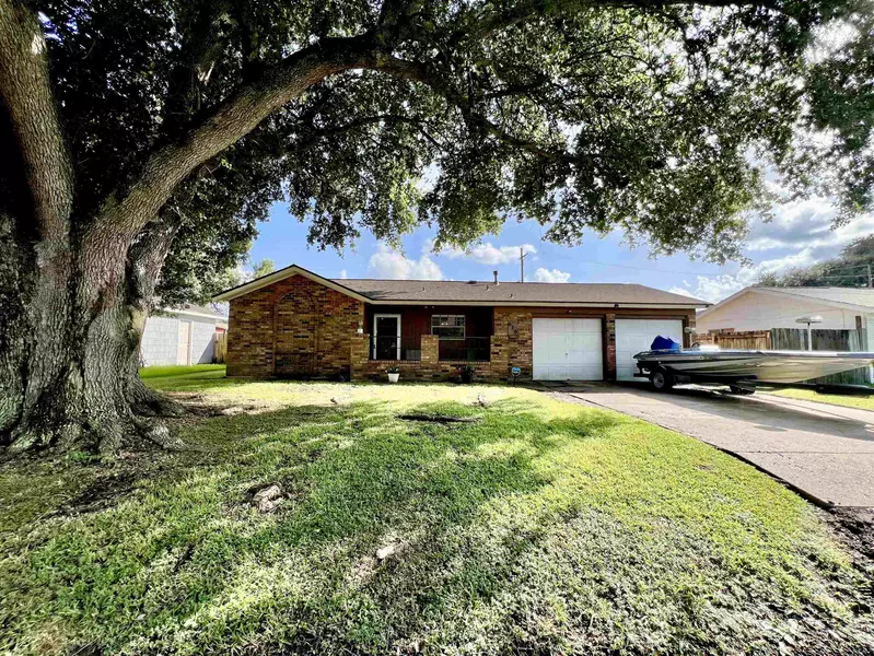616 S 2 1/2, Nederland, TX 77627