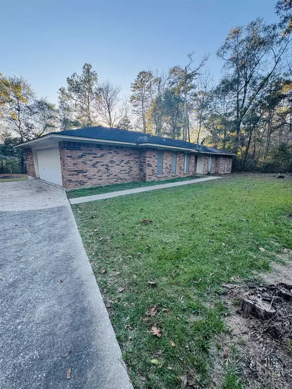 Warren, TX 77664,881 County Road 4777