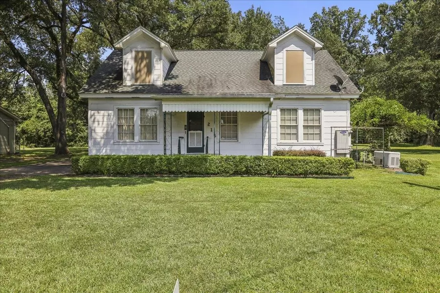 215 Marceline Blvd, Beaumont, TX 77707-1726