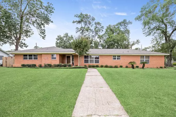4755 Lanark Lane, Beaumont, TX 77706