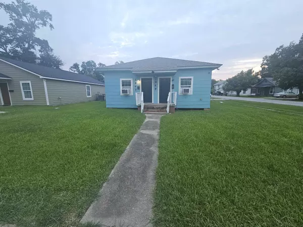 Port Arthur, TX 77642,1947 & 1949 8th St
