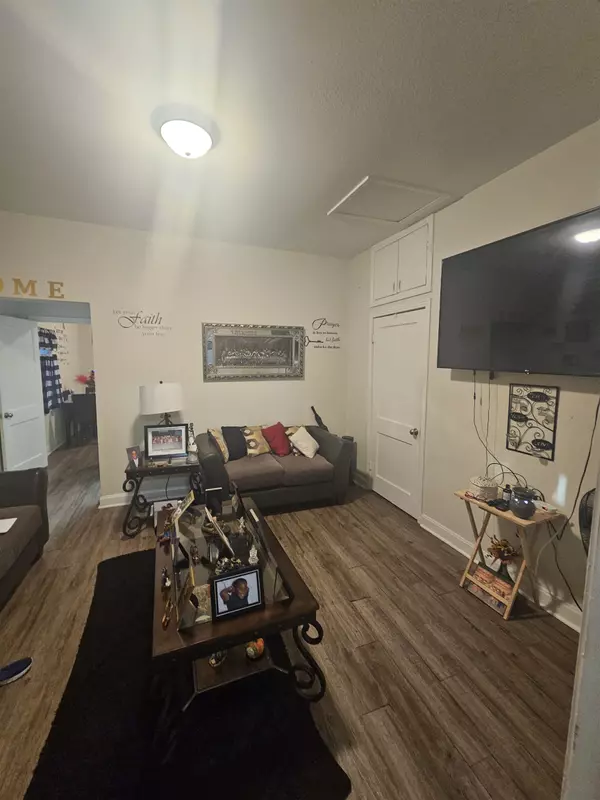 Port Arthur, TX 77642,1947 & 1949 8th St